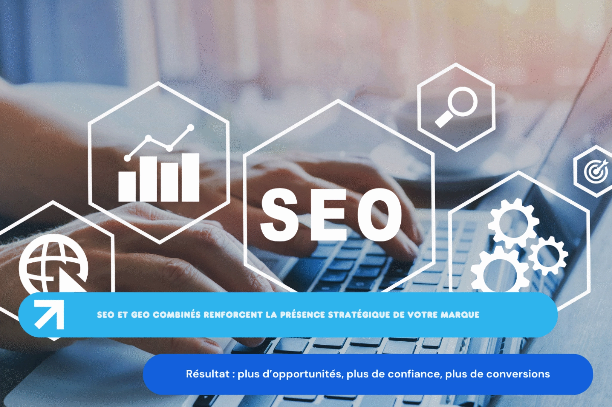 Homme sur ordinateur, hexagones SEO graphiques.