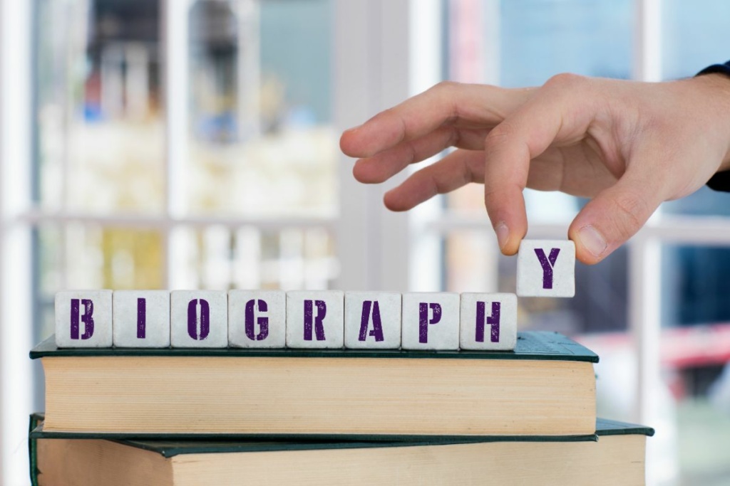 La biographie d'auteur sur le Web